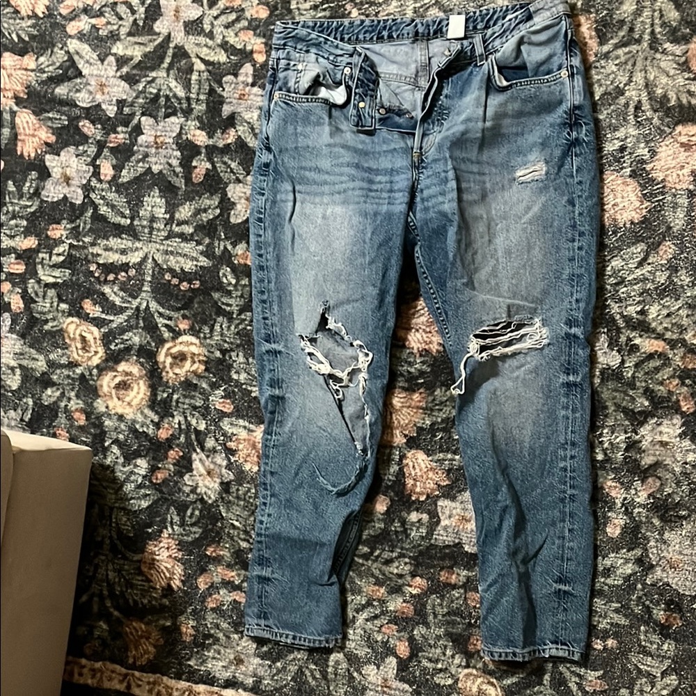 Women's Distressed Blue Jeans